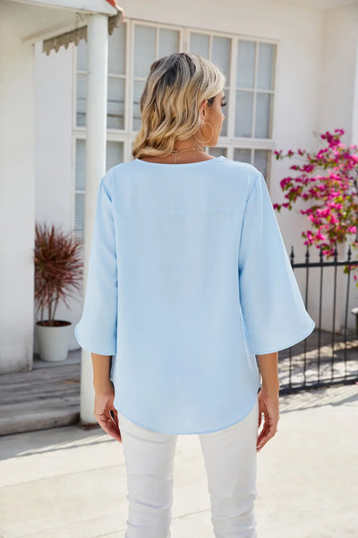 CARA - Bluse mit V-Ausschnitt