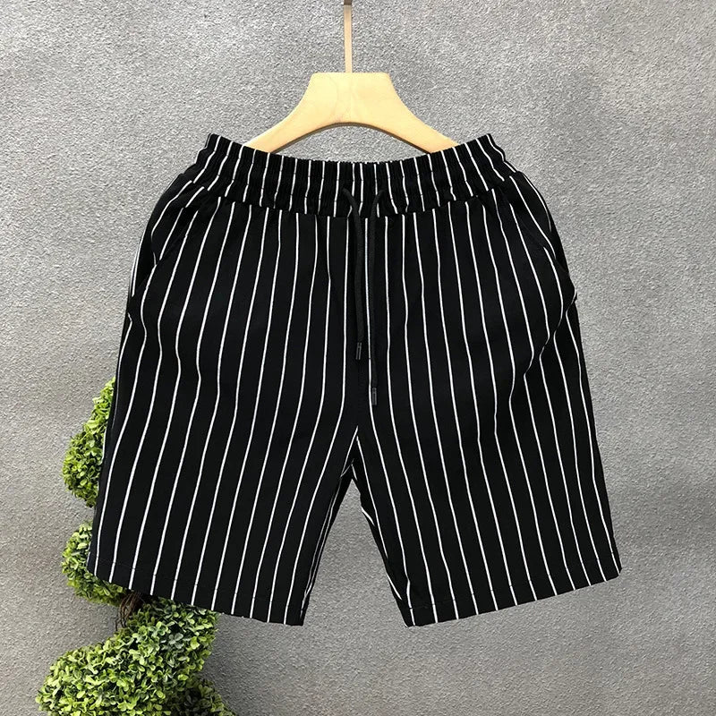 Noah | Modisch gestreifte Herrenshorts