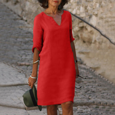 Cassie | Tailliertes Kleid mit V-Ausschnitt