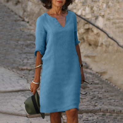 Cassie | Tailliertes Kleid mit V-Ausschnitt