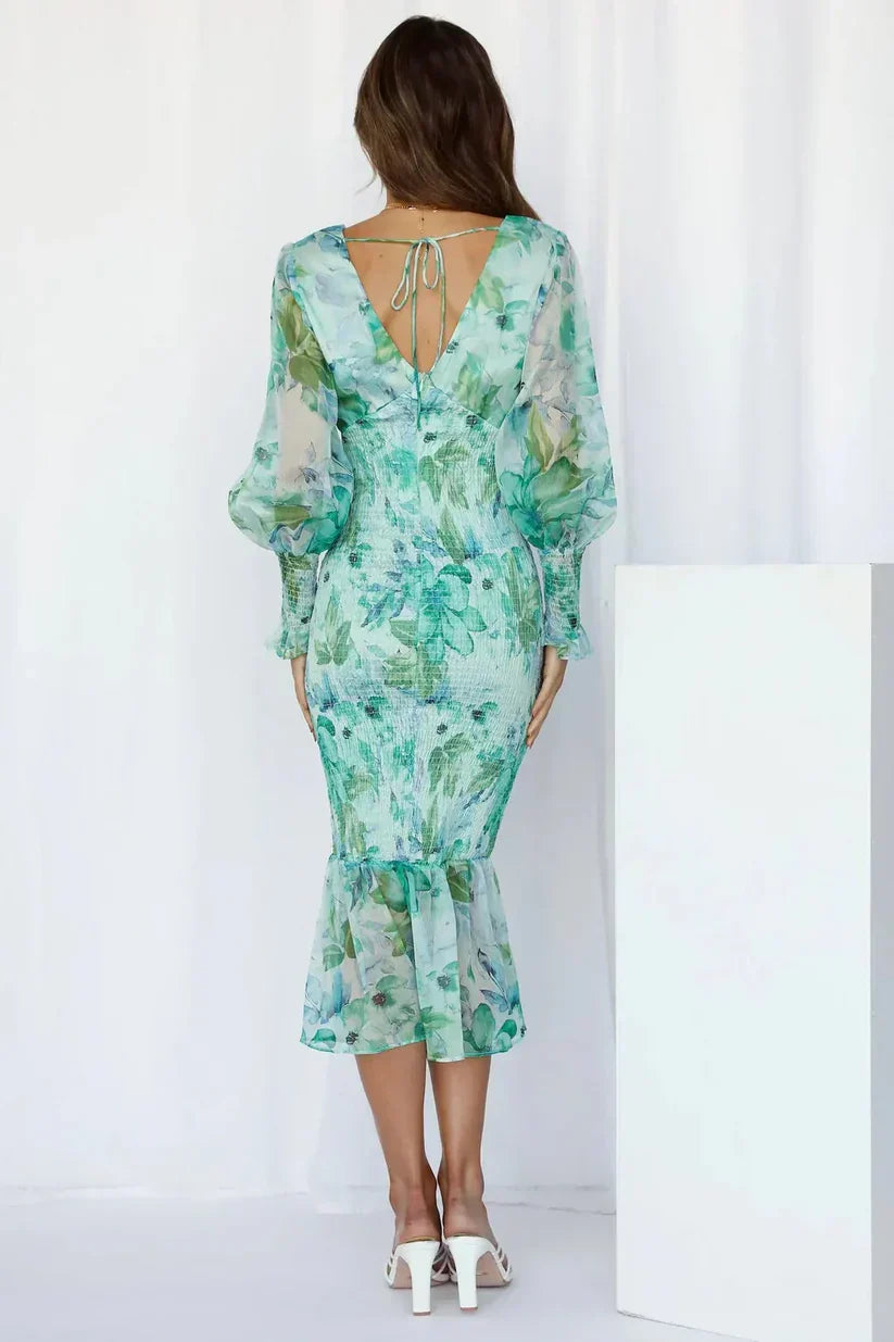 Millie - Atemberaubendes Blumenkleid