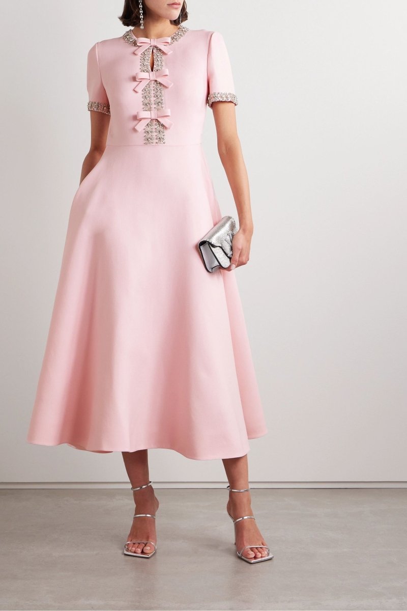 Zoe Midikleid mit Schleifenknoten und Kristallverzierung